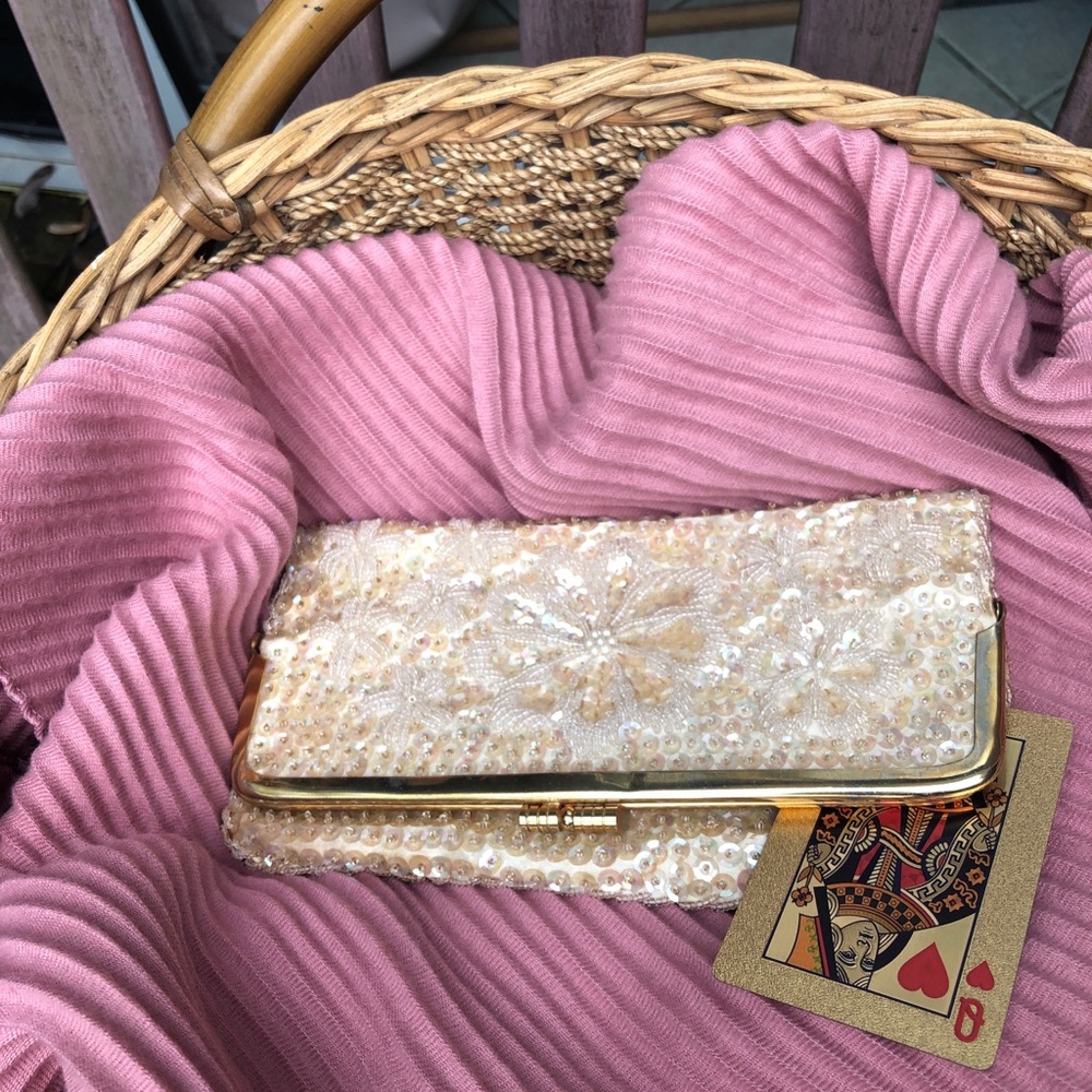 Cream floral hand beaded purse